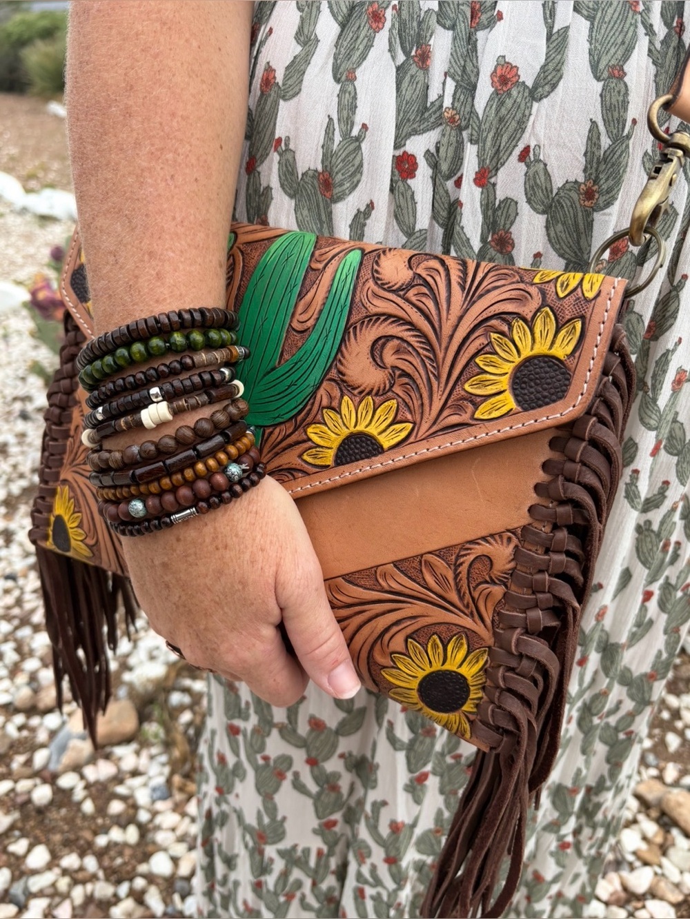 American Darling Tooled Leather Cactus & Sunflower Crossbody Bag/Clutch - Picture 6 of 7